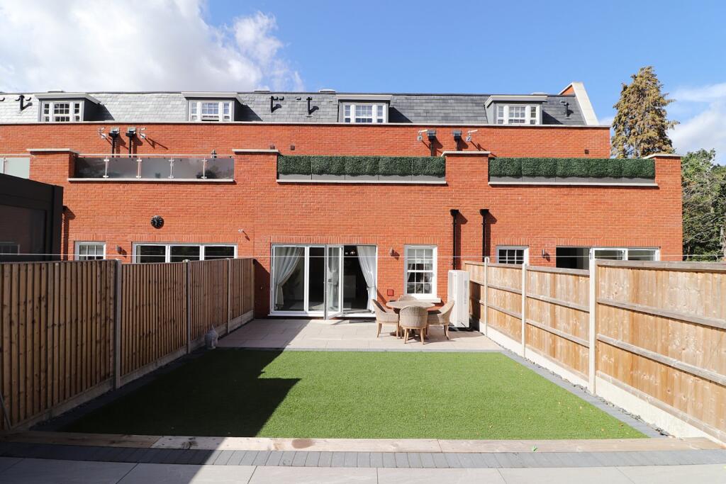 House in Stevenage - View 4