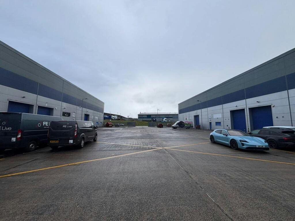 PHOTO-2026-04-12-17-30-37 9.jpg