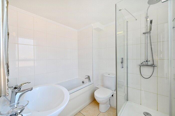 Apartment in London, Paddington - View 5