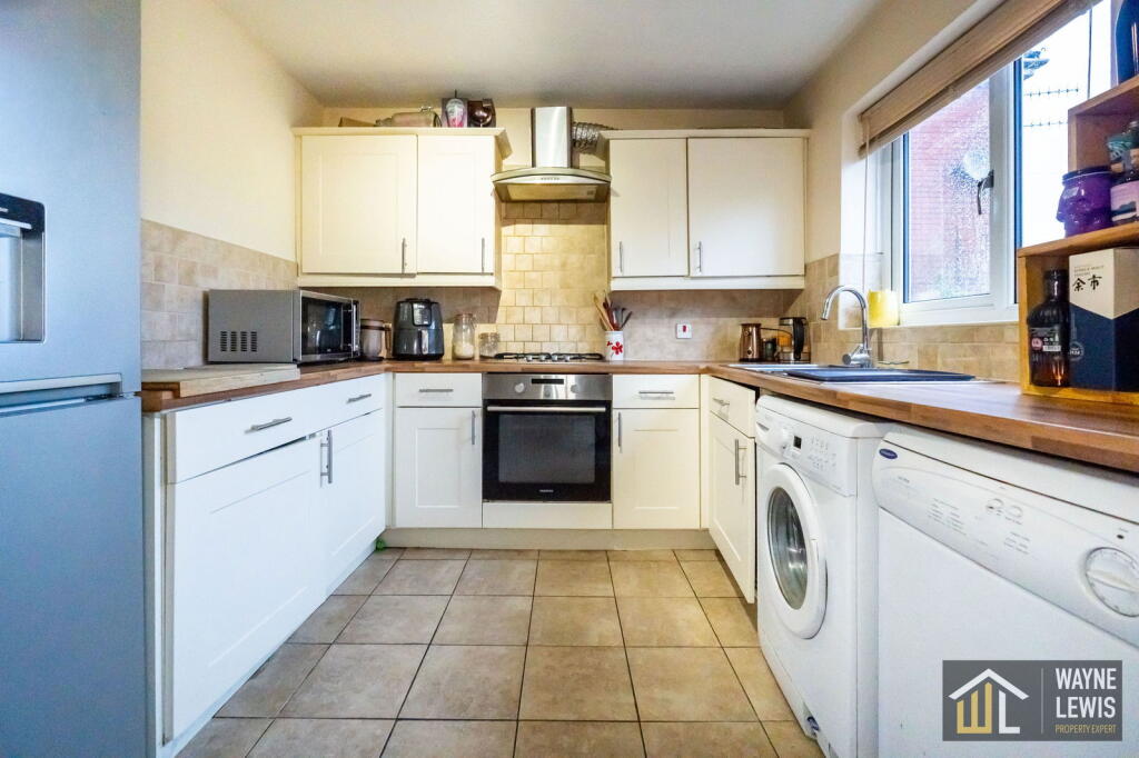 House in Caerphilly - View 3