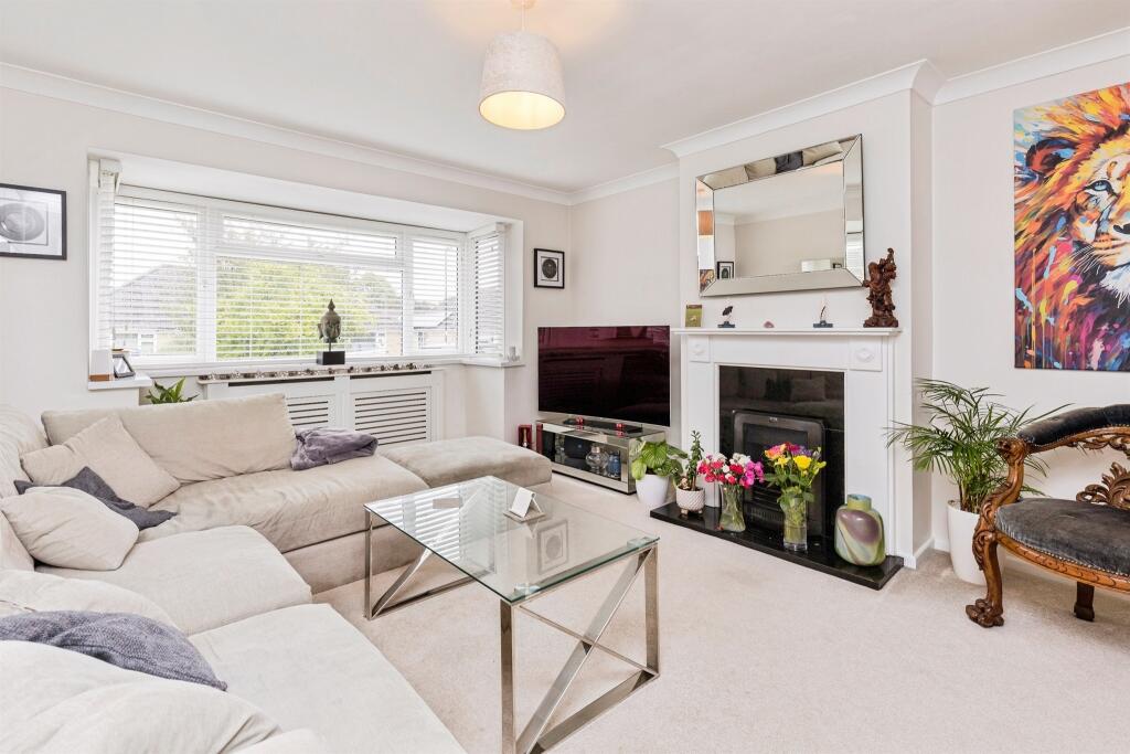 House in Redhill - View 3
