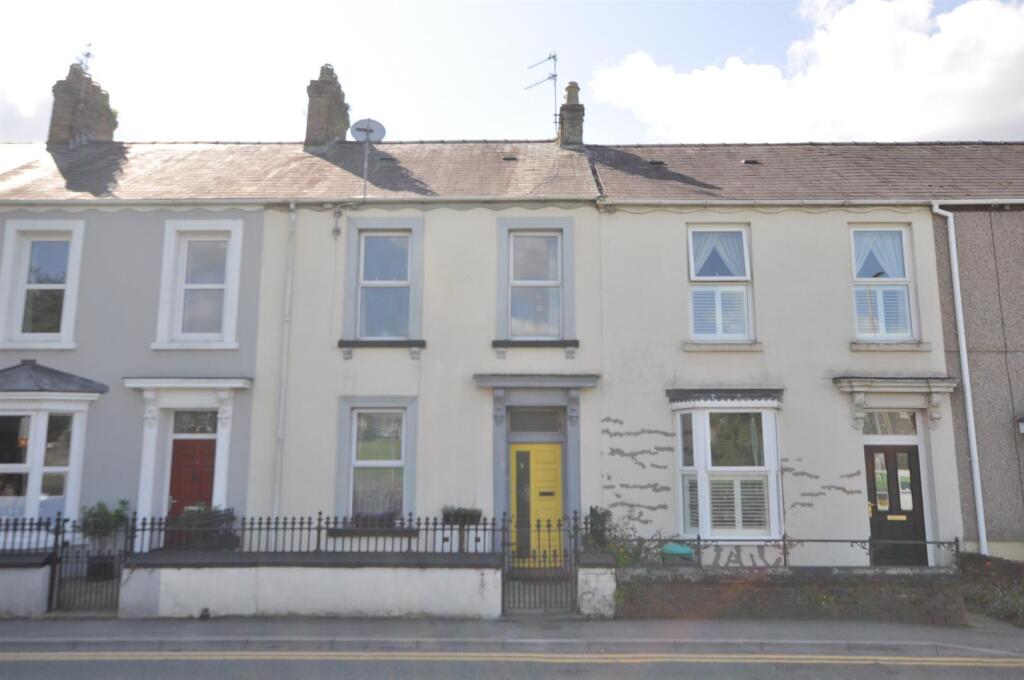 Main image of property: 5 Richmond Terrace, Carmarthen