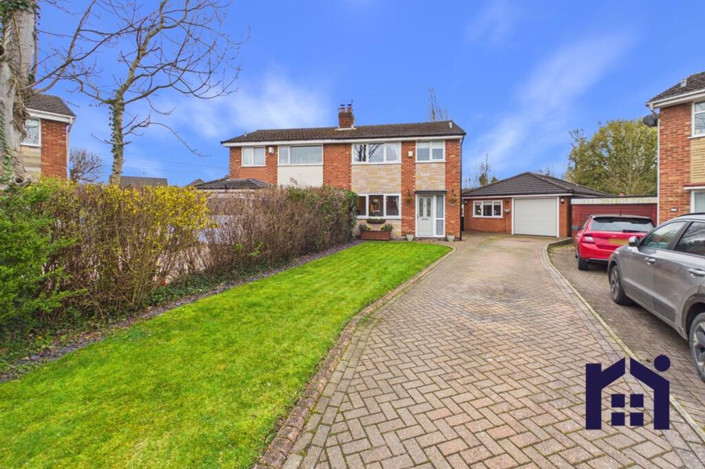 Main image of property: Park Avenue, Euxton, PR7 6JQ