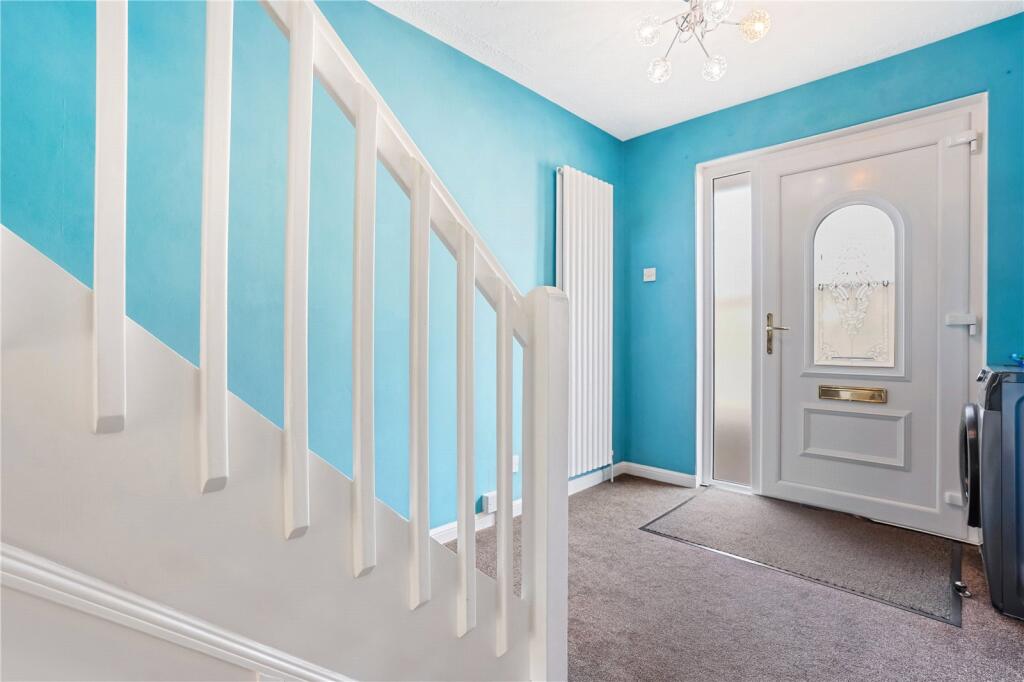 House in Grangemouth, Falkirk - More
