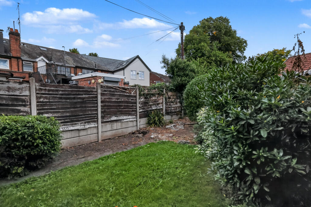 Dryden Avenue, Cheadle, Cheshire photo 4