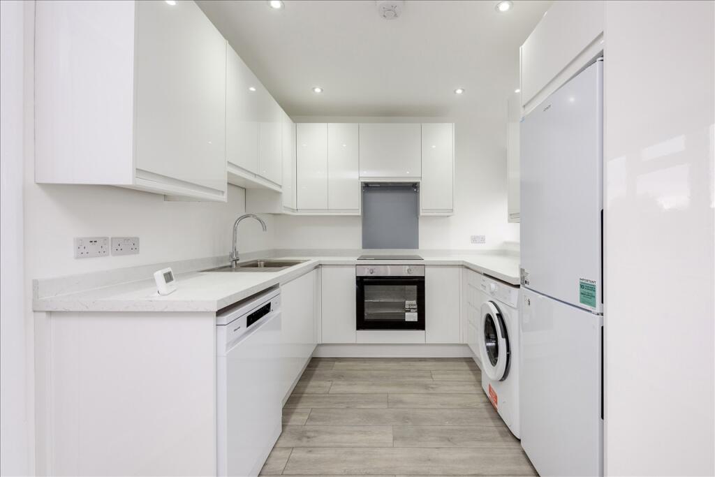 Apartment in London - View 2