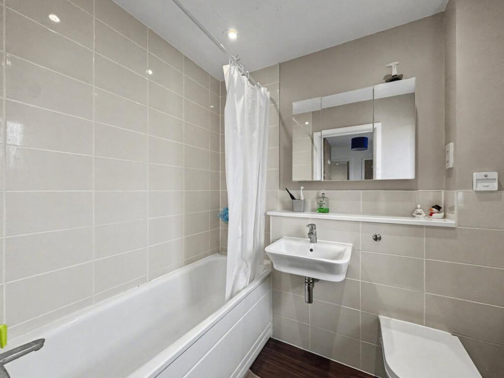 Cygnet Road, Stowmarket, IP14 photo 3