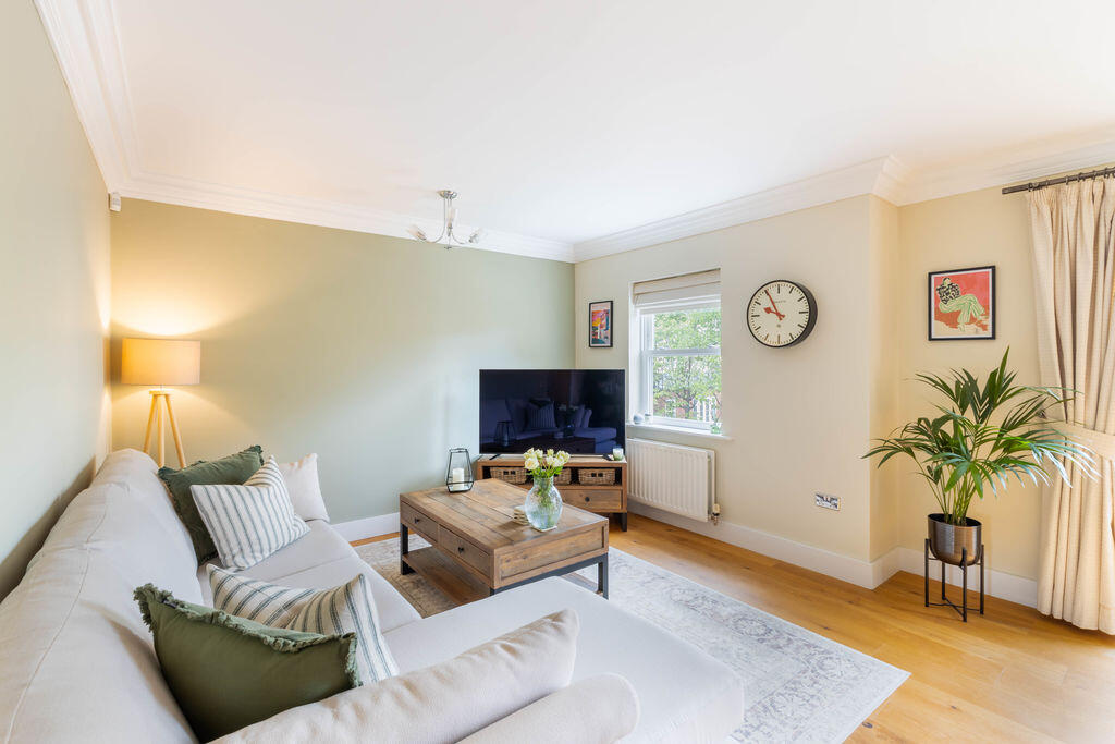 42, Grove Park Crescent, Gosforth, Newcastle Upon Tyne photo 3