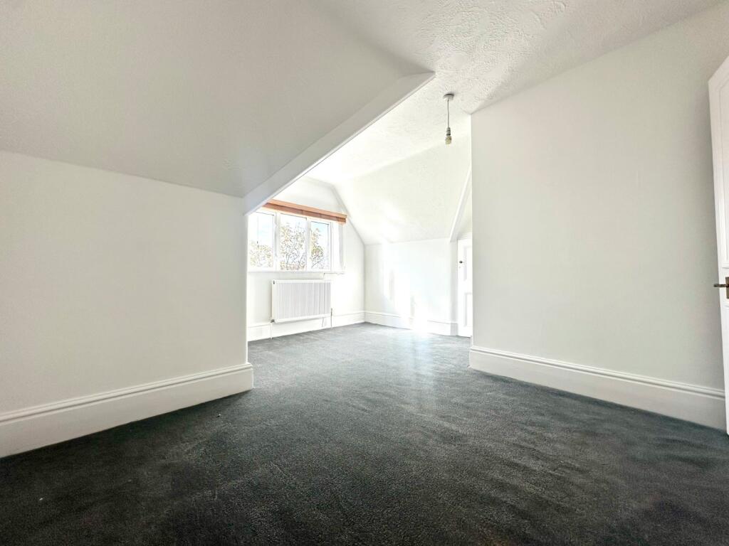 Apartment in Canterbury - View 3