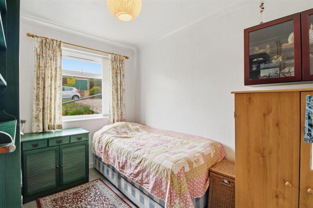Valley Drive, Seaford - View 5
