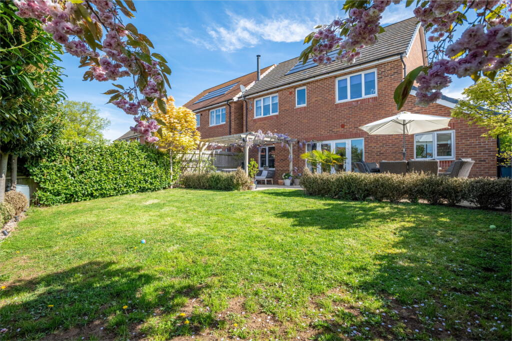 House in Barton Seagrave, North Northamptonshire - View 2