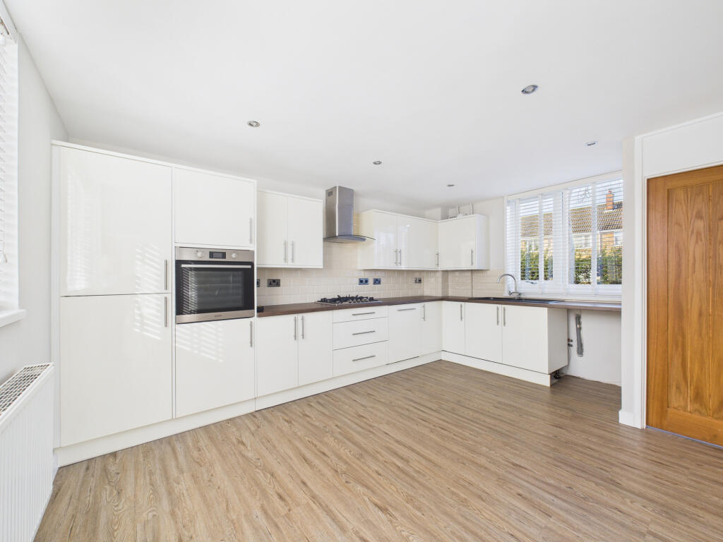 Main image of property: Gleneagles Park, Hull, HU8