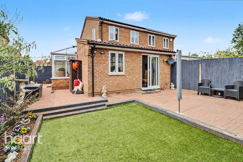 Main image of property: Warton Green, Luton
