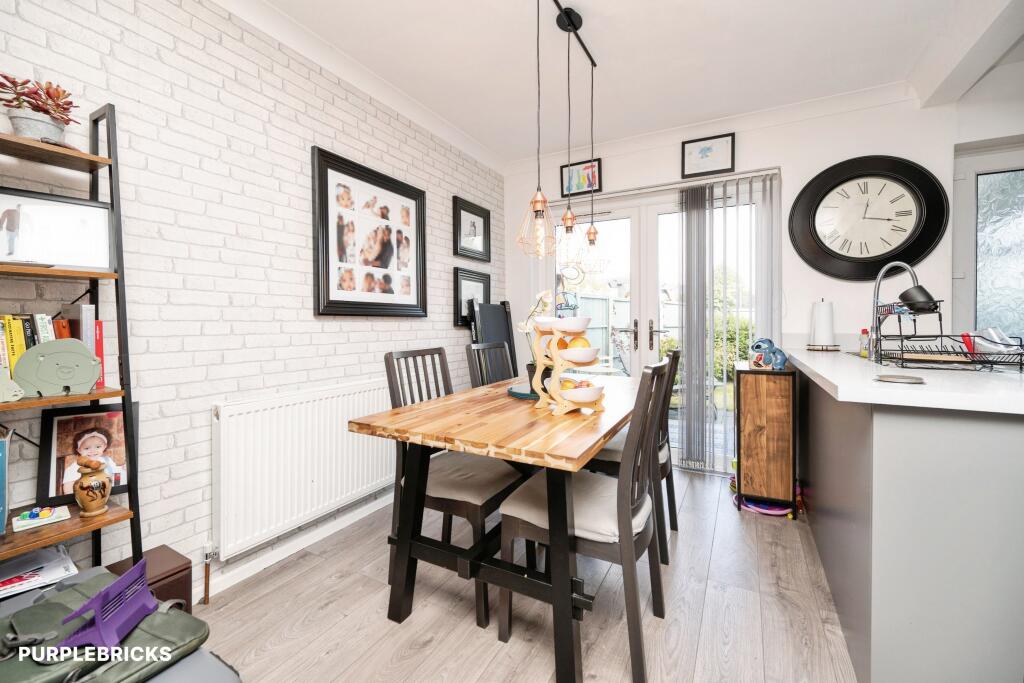 House in Dudley, Hurst Green - More