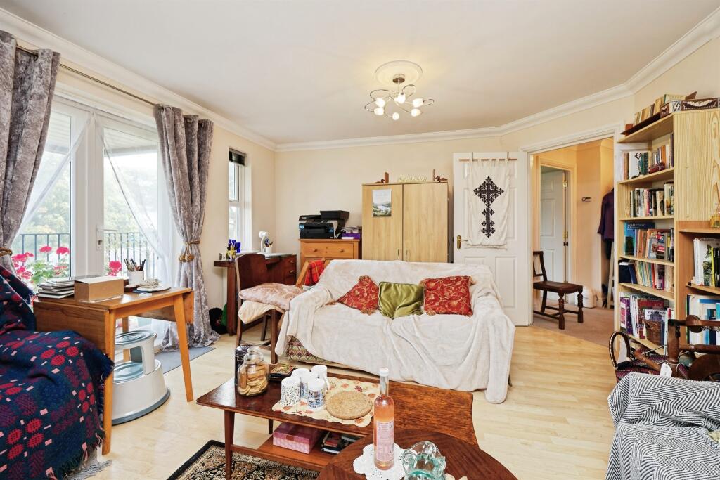 Apartment in Canterbury, Chartham - View 4