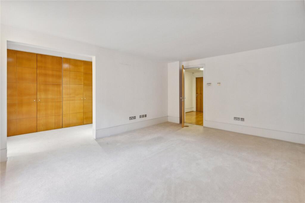 4 bedroom semi-detached house for rent