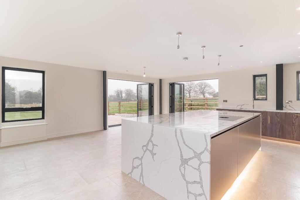 House in Harrogate - View 2