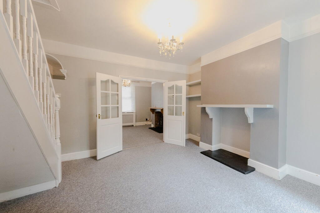 Queen Anne Street, New Bradwell, Milton Keynes, MK13 0BA photo 5