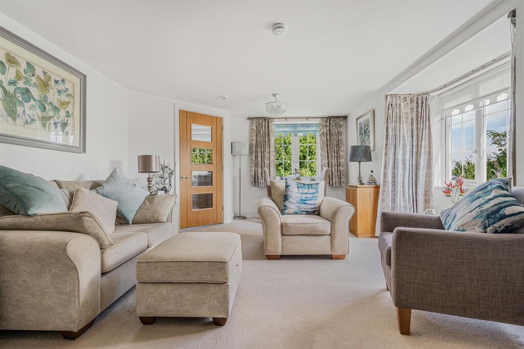 Apartment in Uttlesford, Saffron Walden - View 5