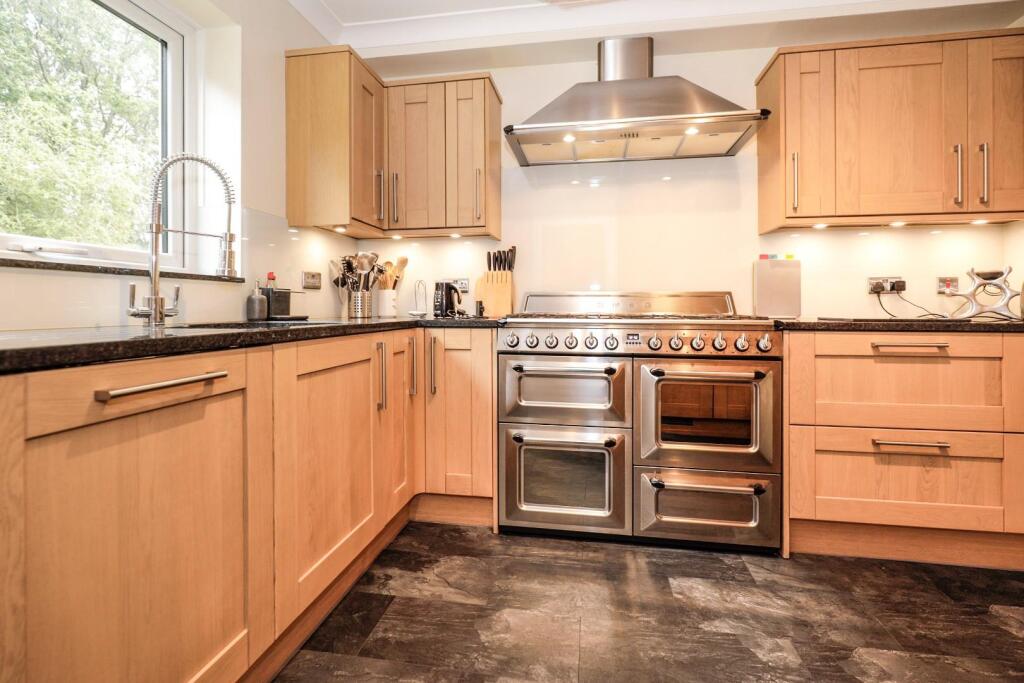 House in Leeds, Alwoodley Gates, Harewood - View 5