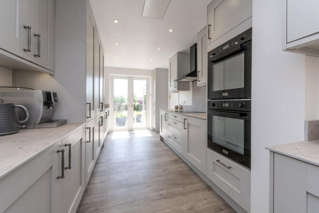 House in Yeovil, Somerset - View 5