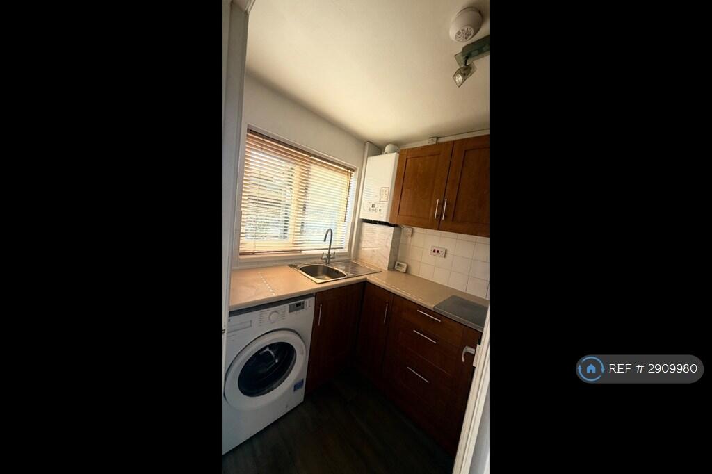 House in Nottingham - More
