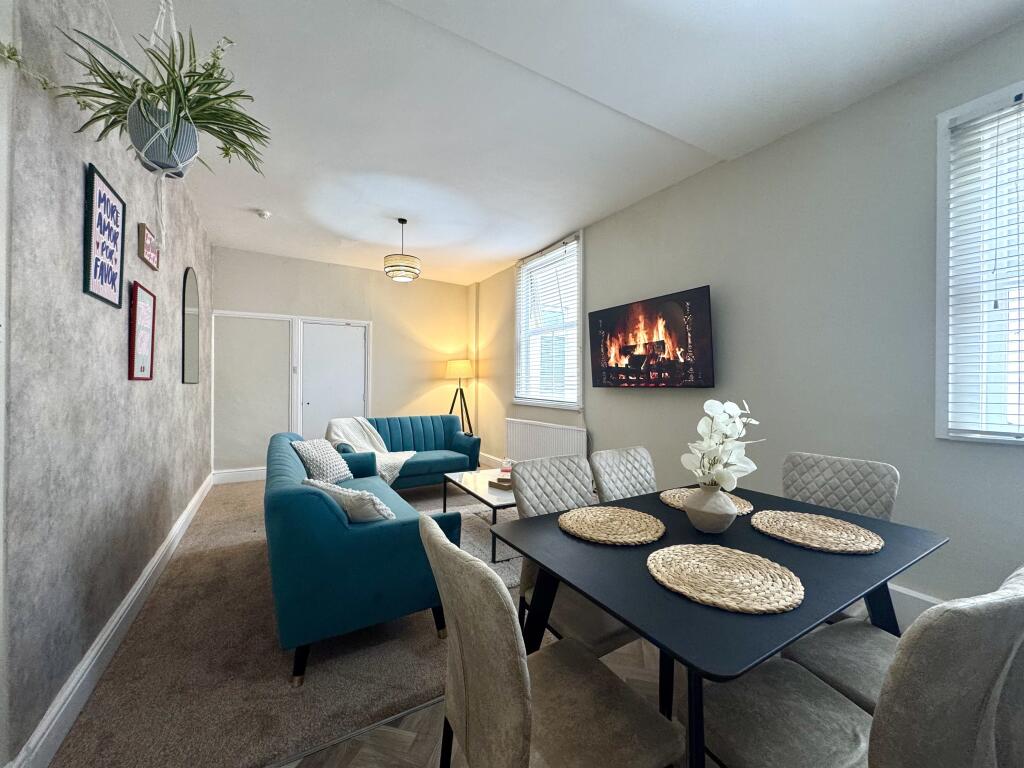 Main image of property: Fishponds Road - House Share, Fishponds, South West, BS16