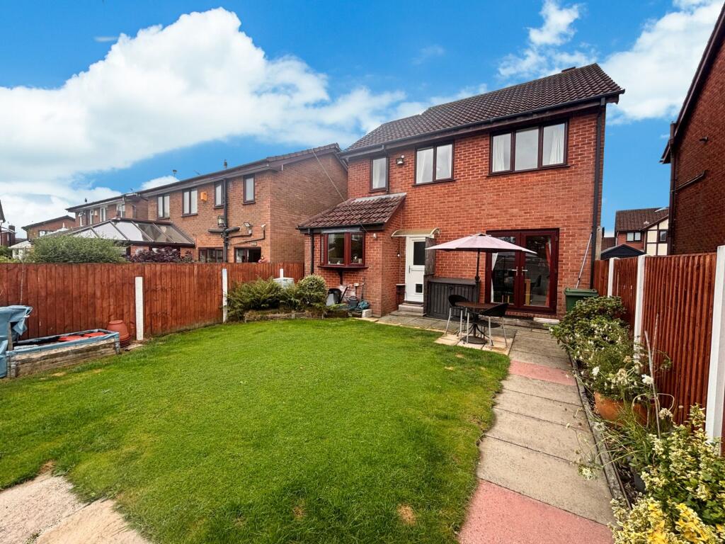 House in Bolton, Westhoughton - View 4