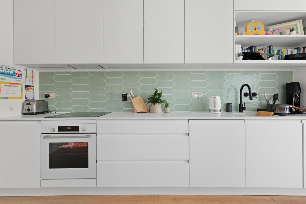 Apartment in London - More