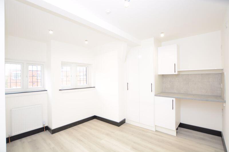 Main image of property: Burkes Parade, Beaconsfield