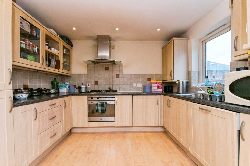 Apartment in Exeter, St Thomas - More