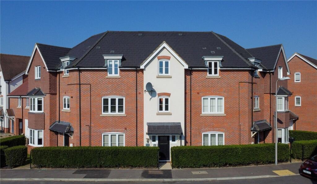 Main image of property: Elm Drive, Woodley, Reading, Berkshire, RG5