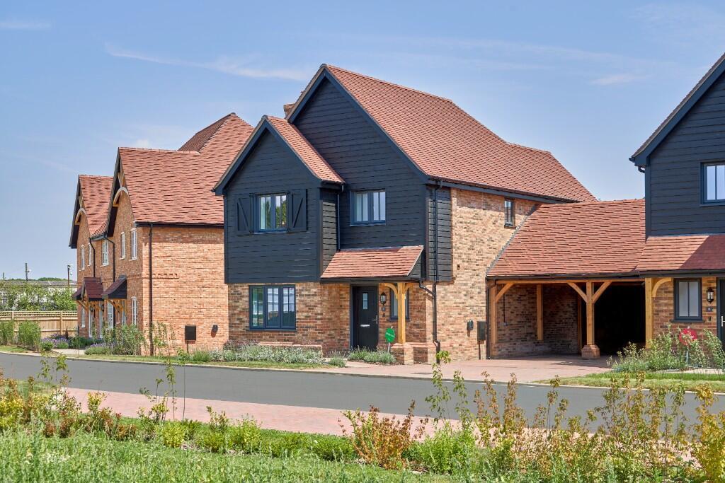 House in Rochester, St. Mary Hoo - More