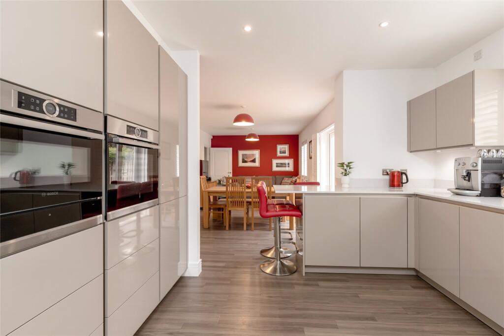 4, Macfie Loan, Colinton, Edinburgh photo 3