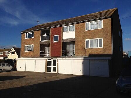 Apartment in Peacehaven, Telscombe Cliffs - More