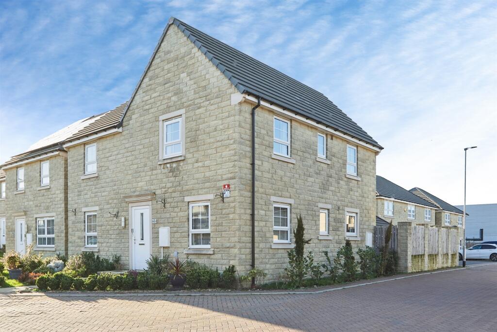 Additional image 20 of Fetlock Drive, Bradford