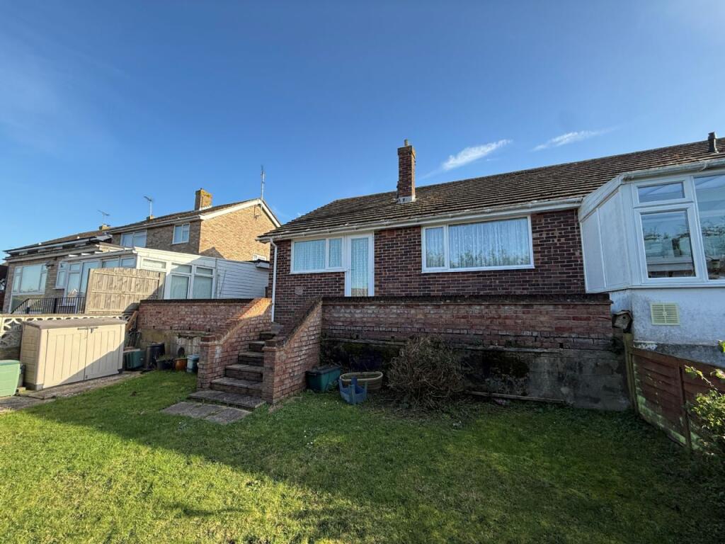 Walton Road,walton-on-the-naze photo 2