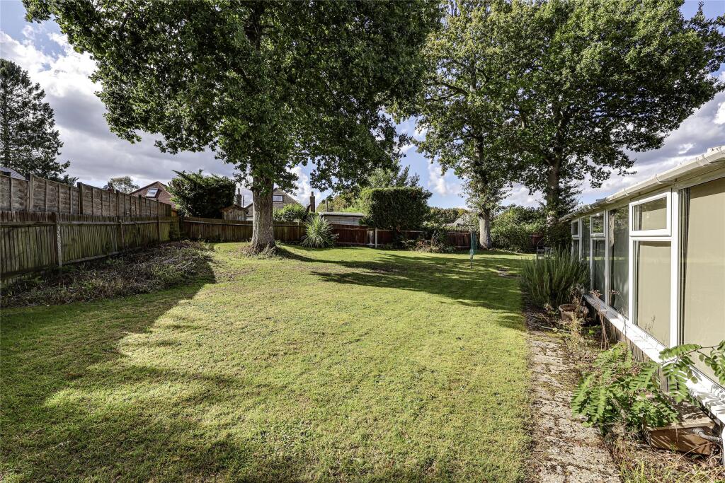 Johns Road, Tatsfield, Westerham, Surrey, TN16 photo 3