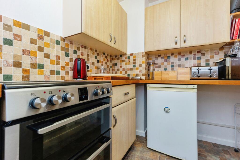 Beechfield Road, Stockport, Greater Manchester, SK3 photo 4