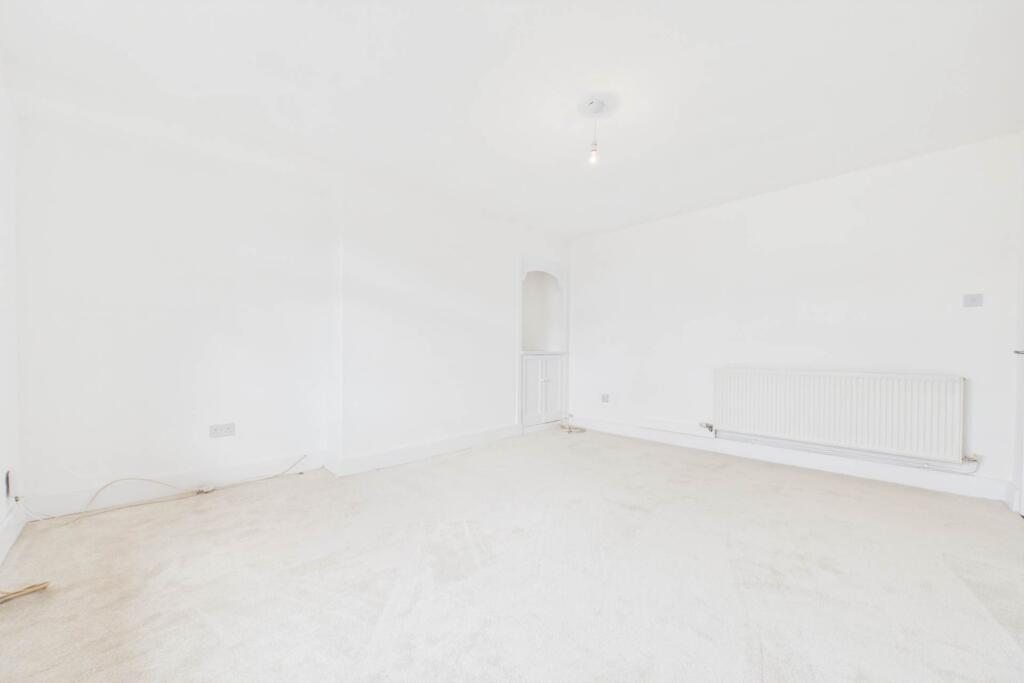 House in Mount Ellen, North Lanarkshire - View 3