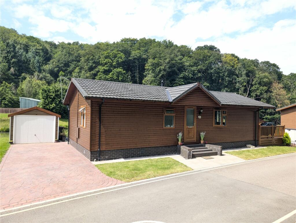 2-bed detached on The Lodge, 1 Lake View, Buildwas, Shropshire, TF8, £140,000