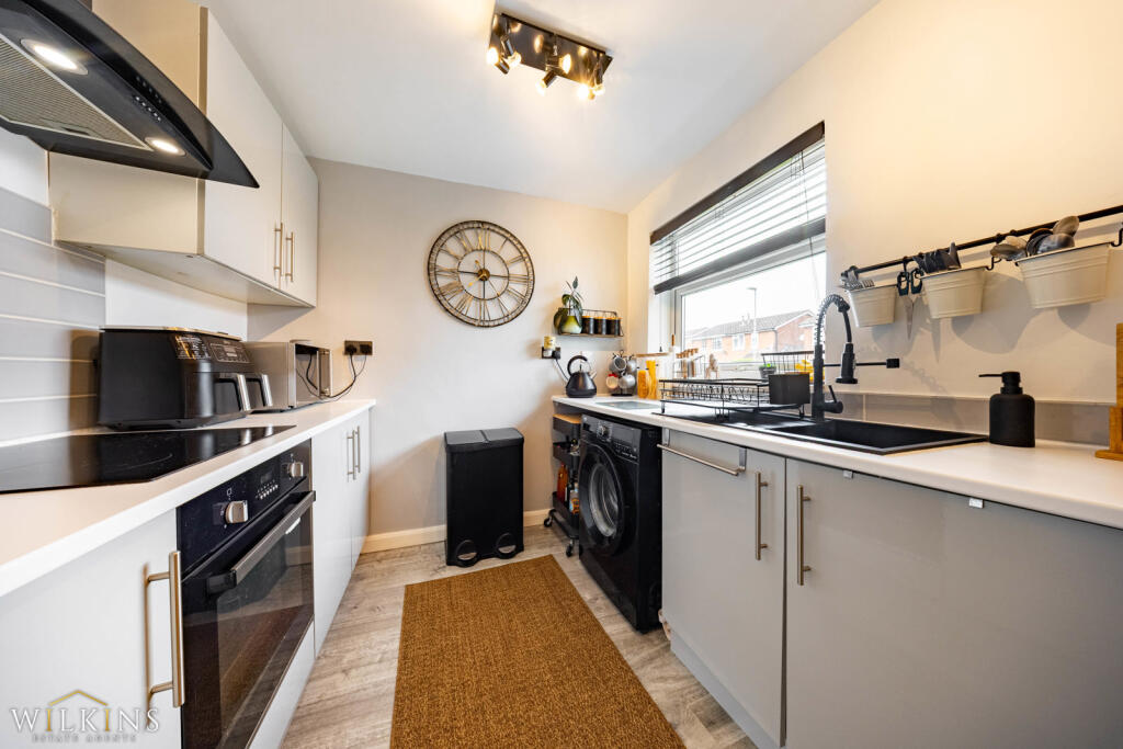 House in Tamworth, Staffordshire - View 5