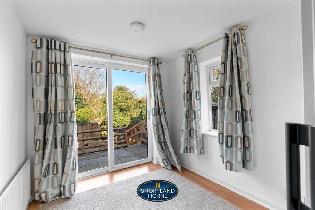 Apartment in Coventry, Stonehouse Estate, Willenhall - More