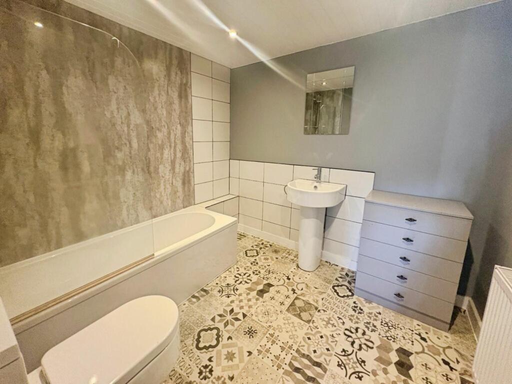 Apartment in Huddersfield - More
