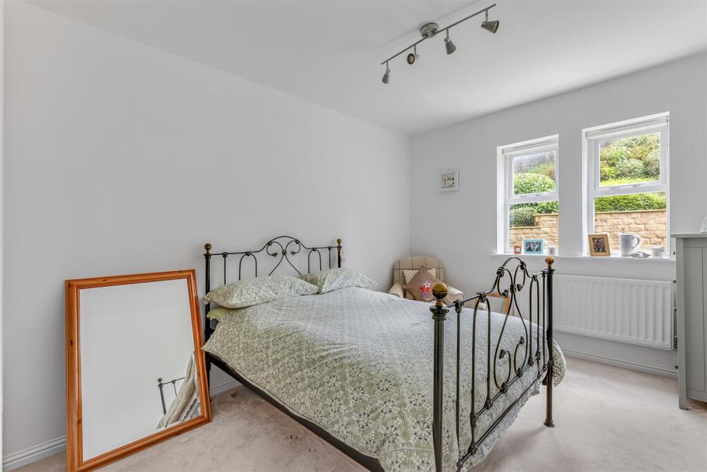 Apartment in Bradford, Grove Road, Ilkley - More