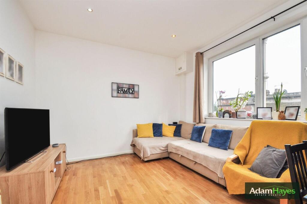 Main image of property: Regents Park Road, Finchley Central, N3
