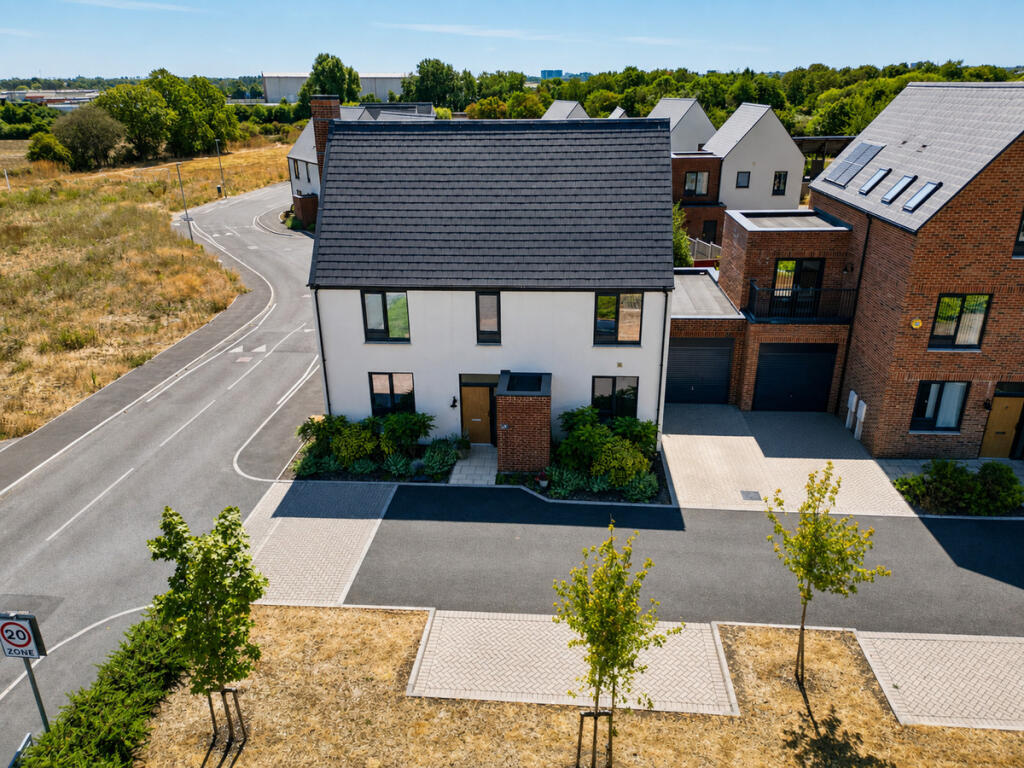 Main image of property: College Gardens, Rochford
