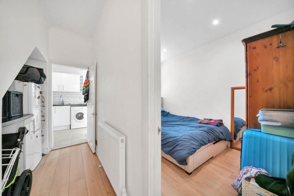 Apartment in London - View 4