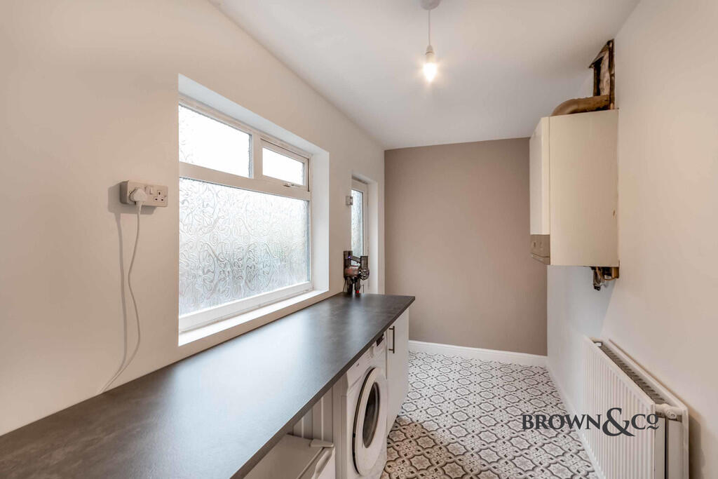 House in Doncaster - View 4