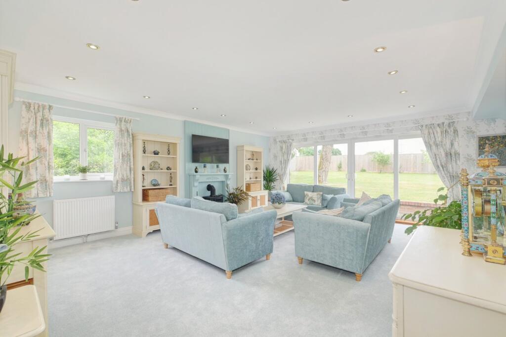 House in Wealden, Hellingly - View 2
